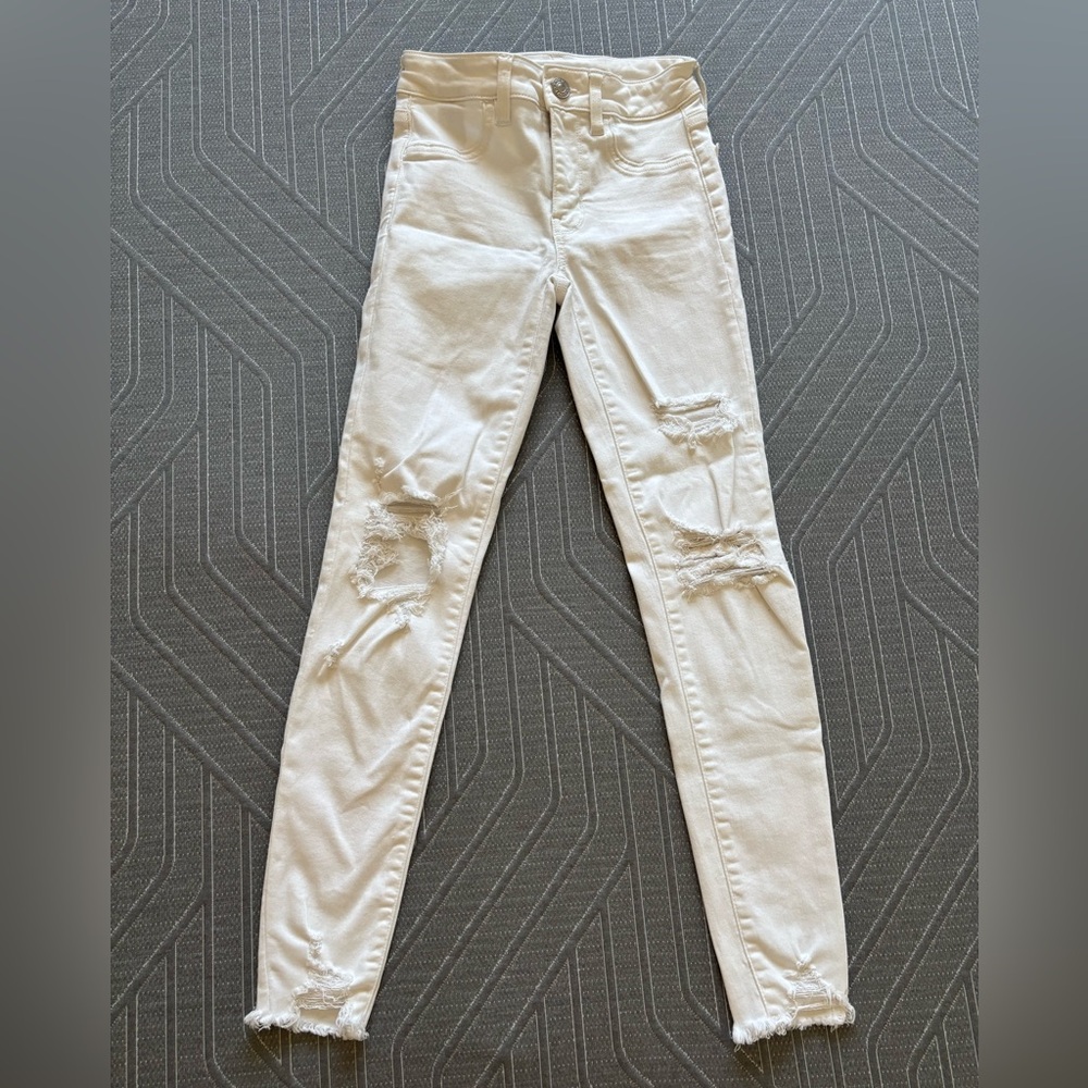 American Eagle Outfitters White Ripped Jeans